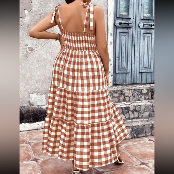Boho brown White Plaid Gingham Ruffle Maxi Dress - Picture 3 of 6